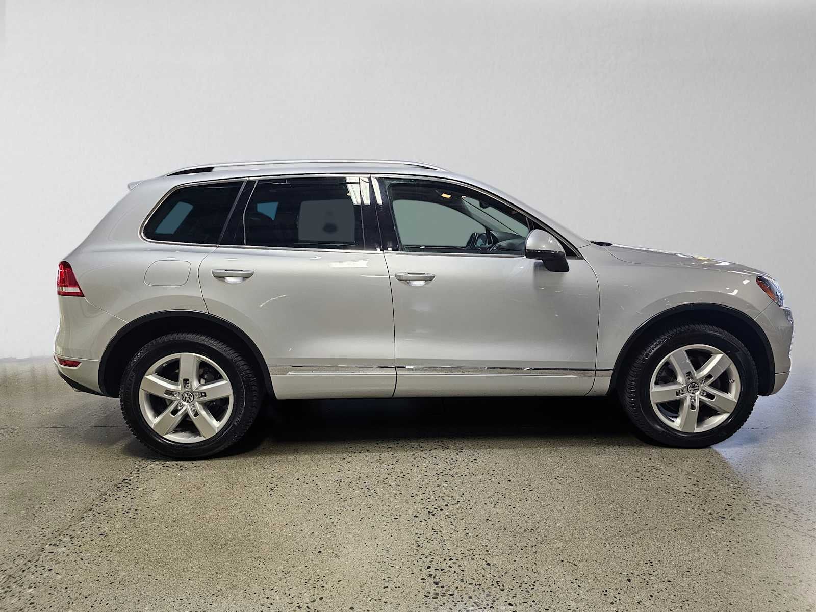 2013 Volkswagen Touareg Sport