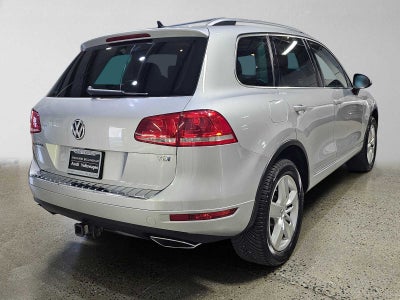 2013 Volkswagen Touareg Sport