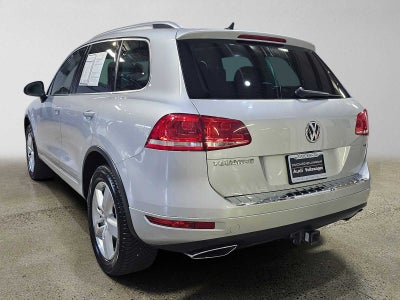 2013 Volkswagen Touareg Sport