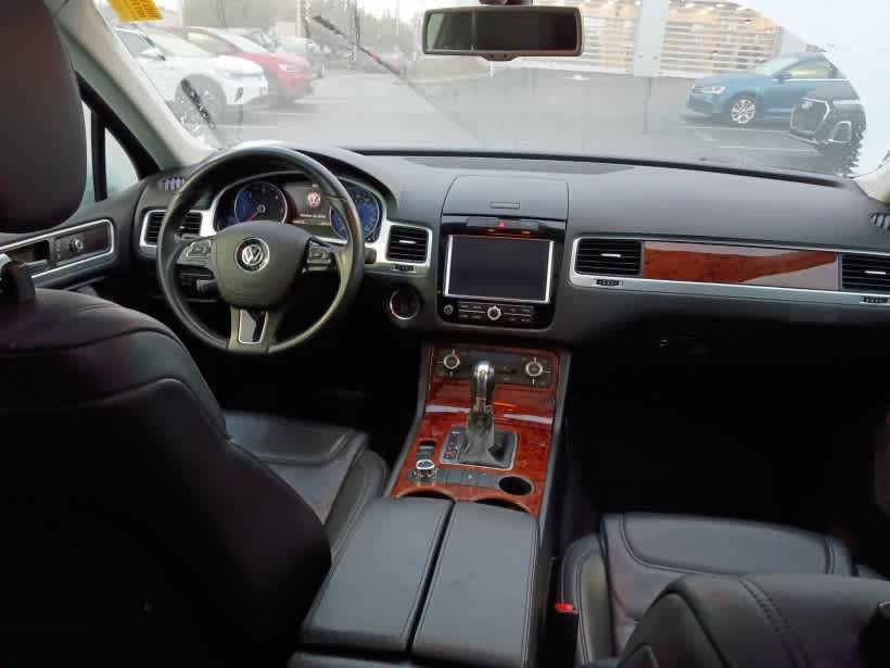 2013 Volkswagen Touareg Sport