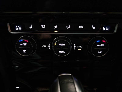 2019 Volkswagen Golf R 2.0T DSG w/DCC/Nav