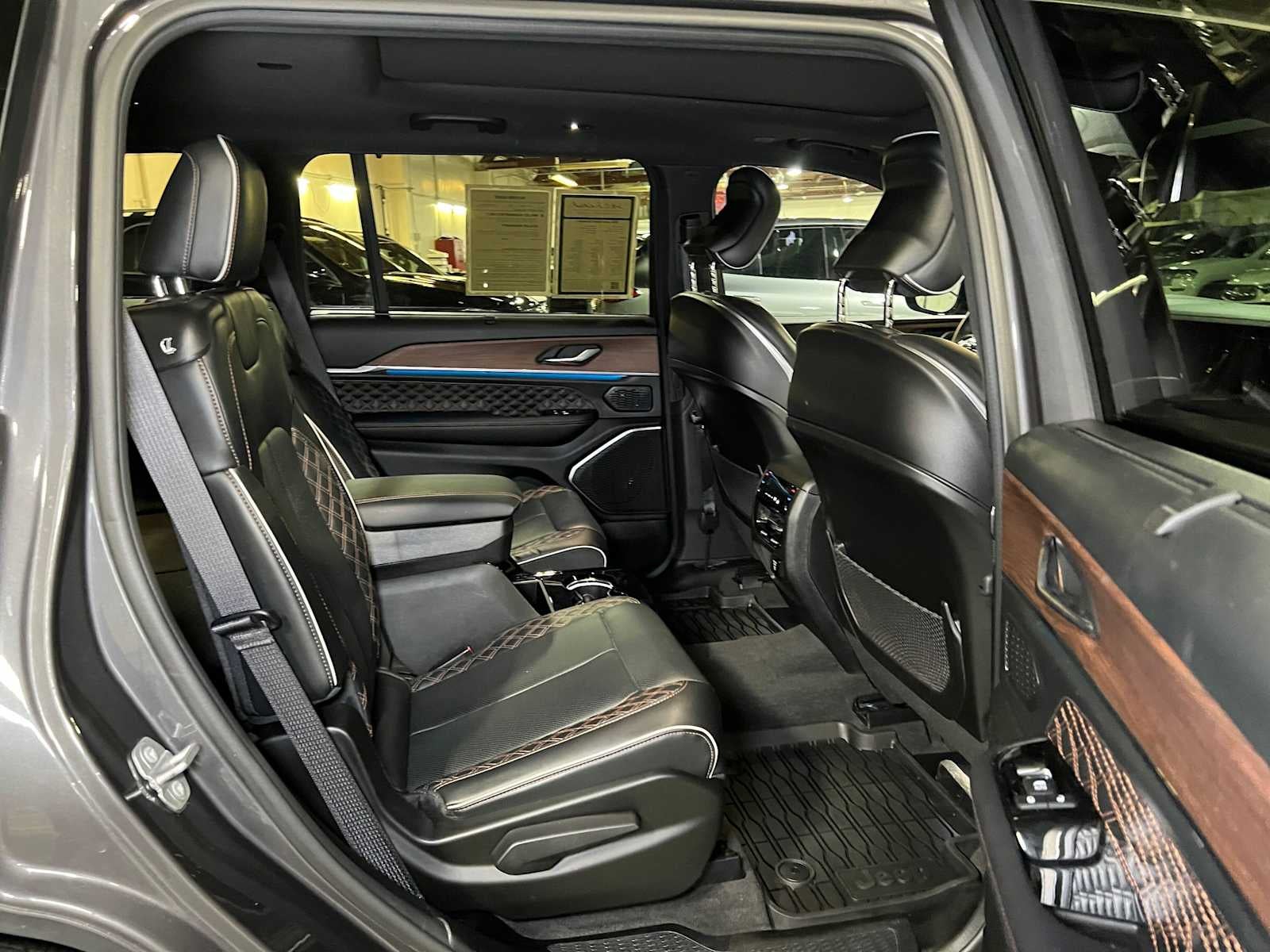 2022 Jeep Grand Cherokee L Summit