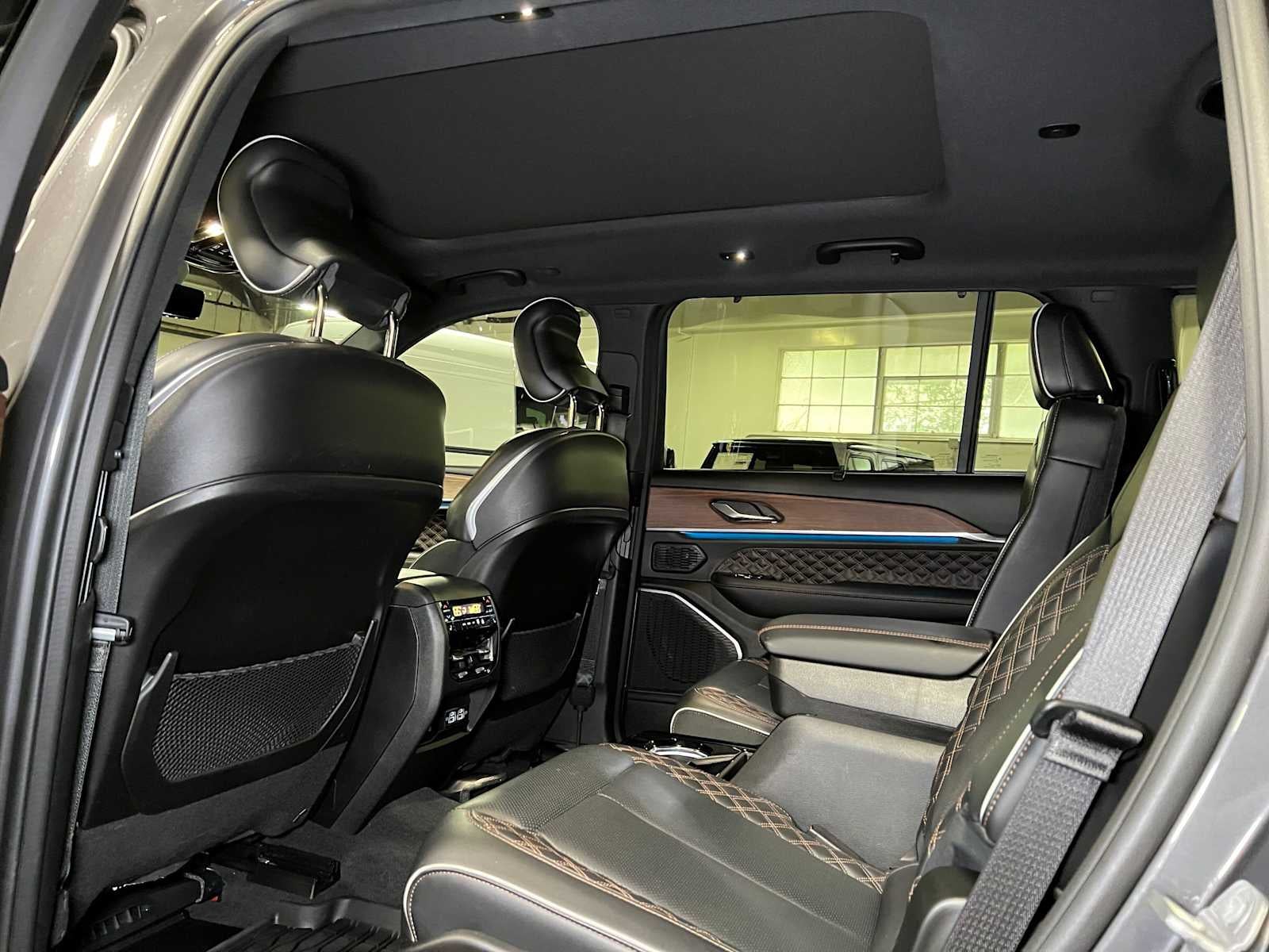 2022 Jeep Grand Cherokee L Summit