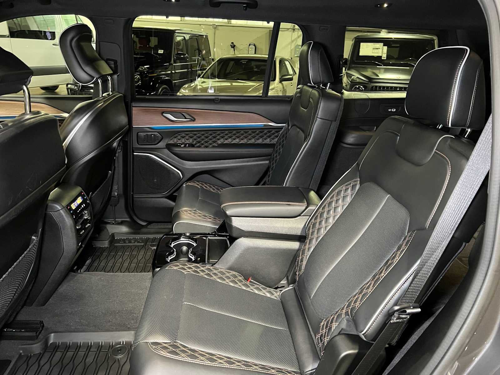 2022 Jeep Grand Cherokee L Summit