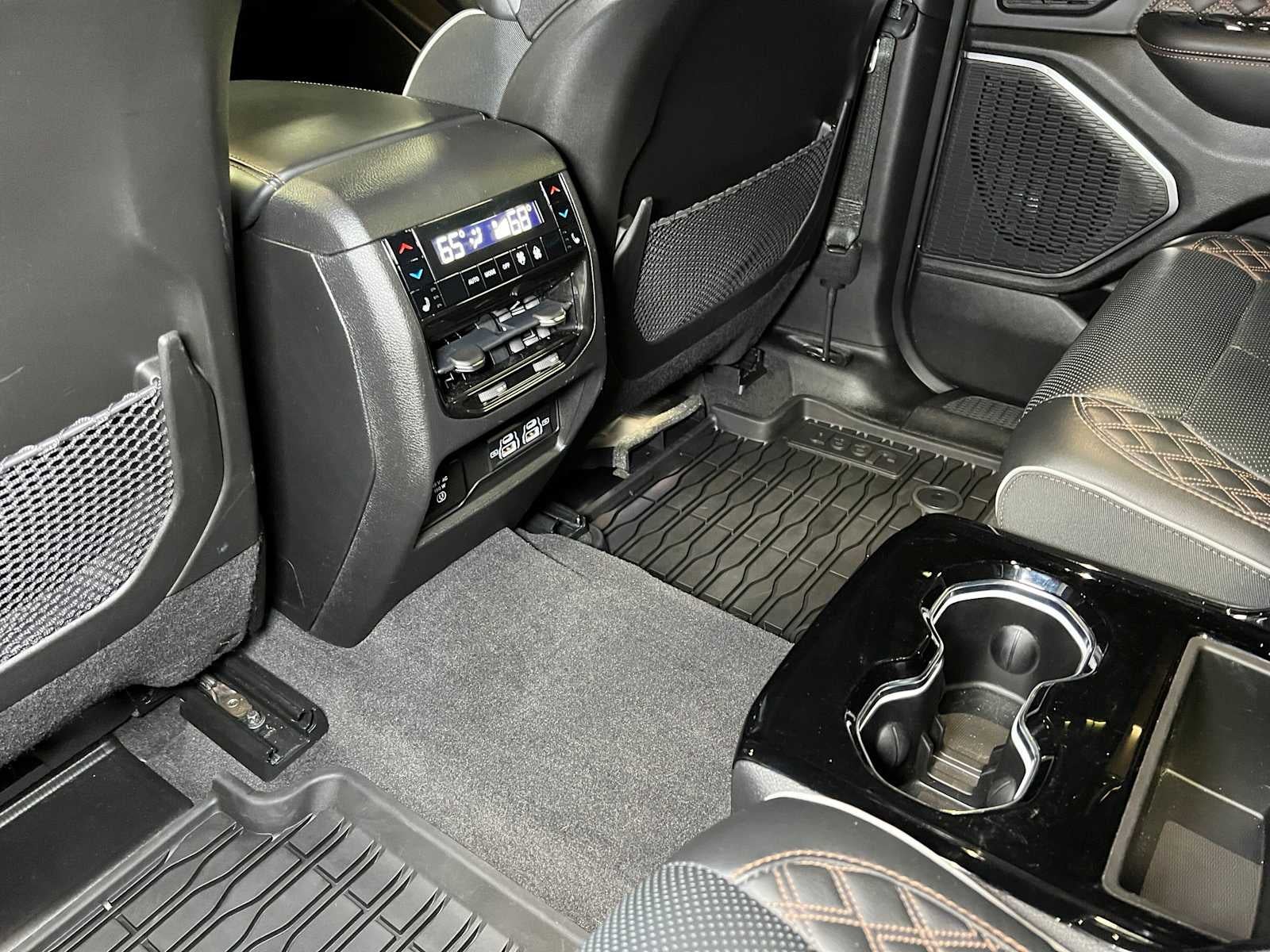 2022 Jeep Grand Cherokee L Summit