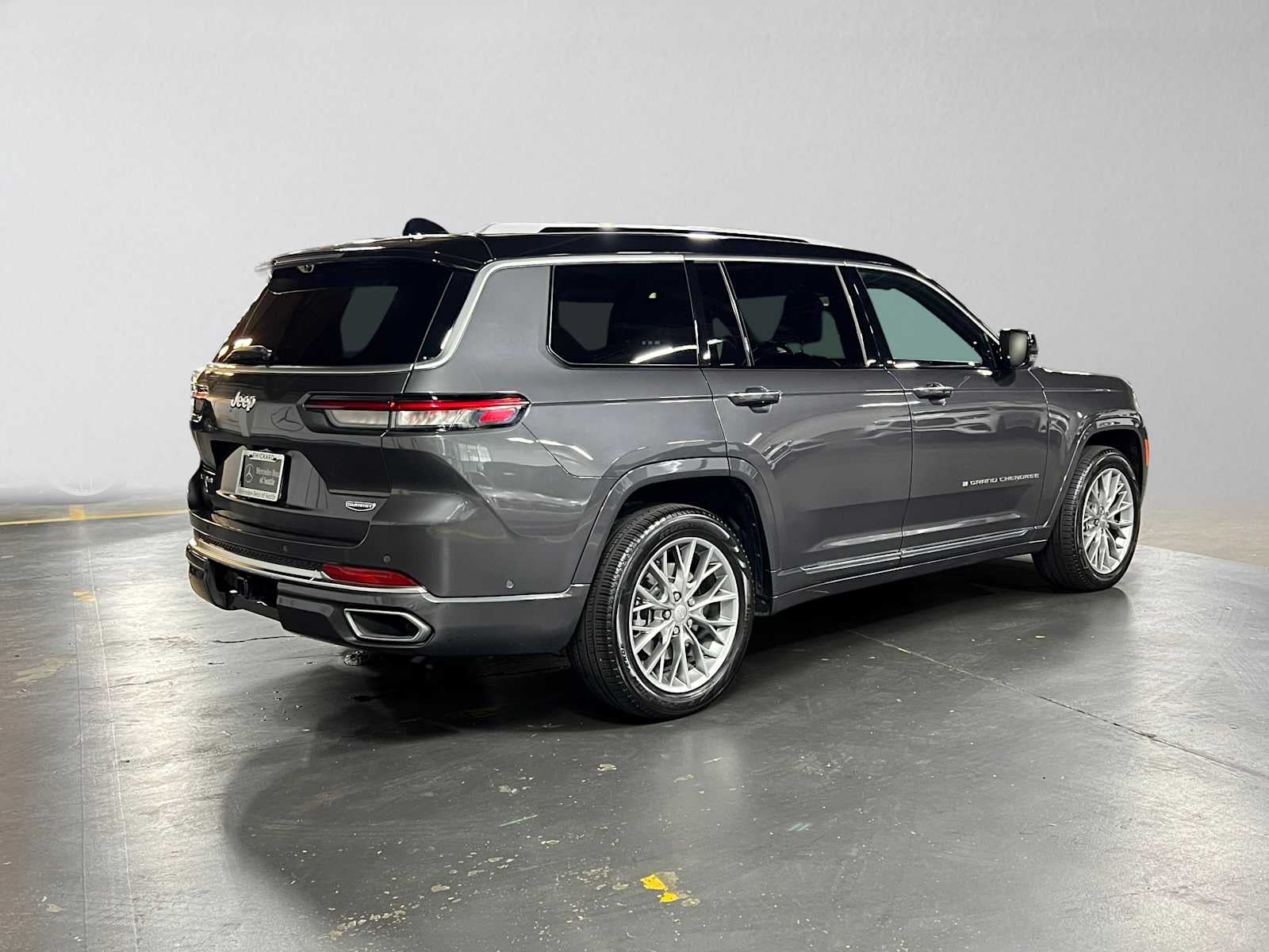 2022 Jeep Grand Cherokee L Summit