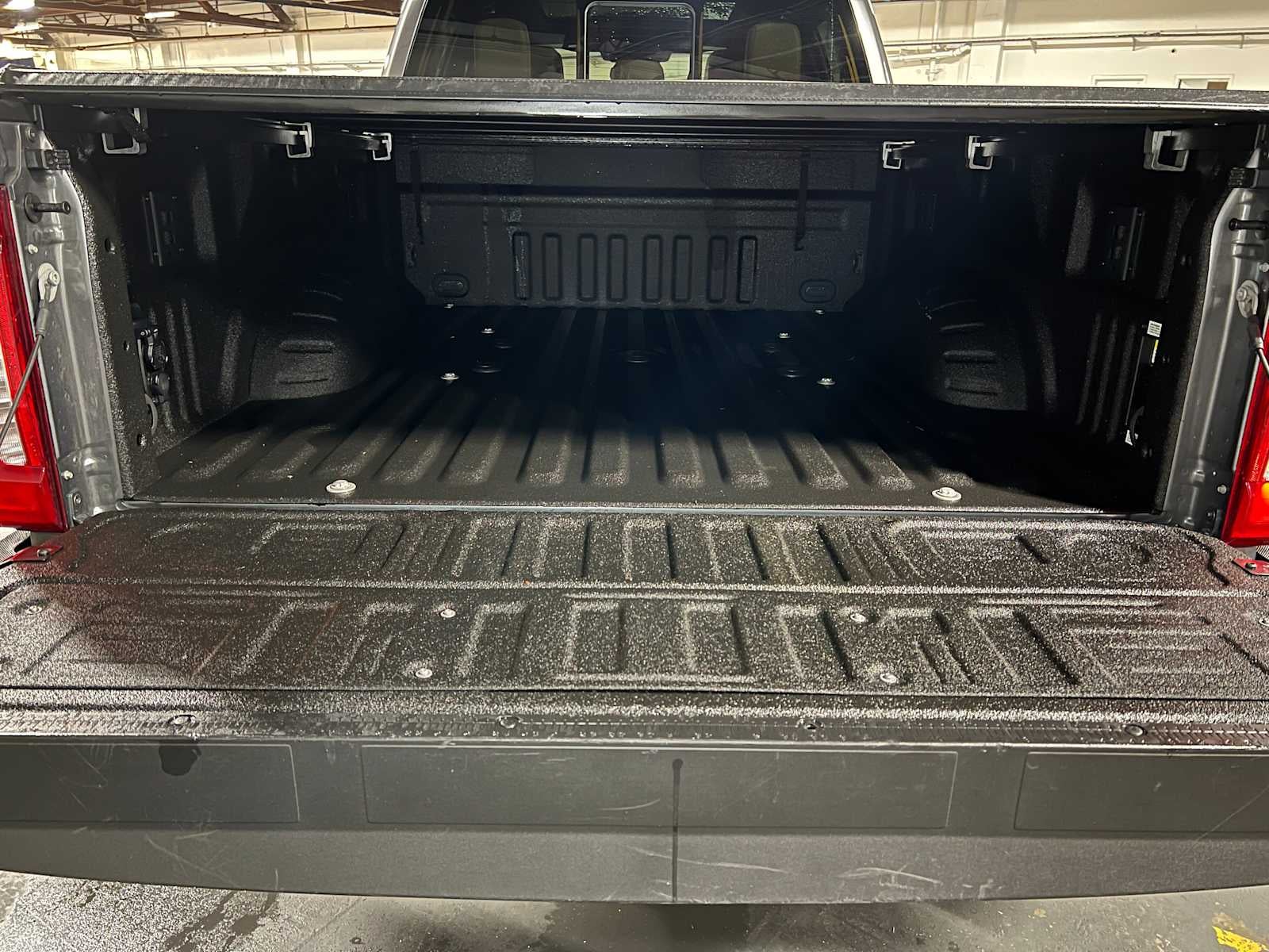 2024 Ford Super Duty F-350 SRW Pickup LARIAT