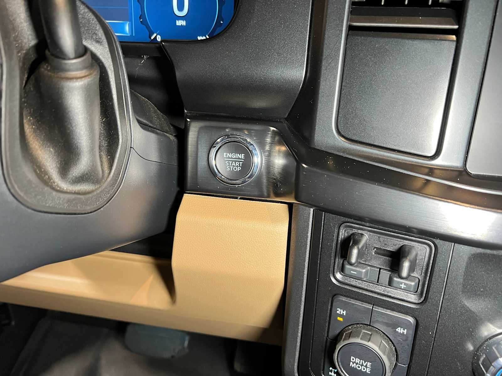 2024 Ford Super Duty F-350 SRW Pickup LARIAT