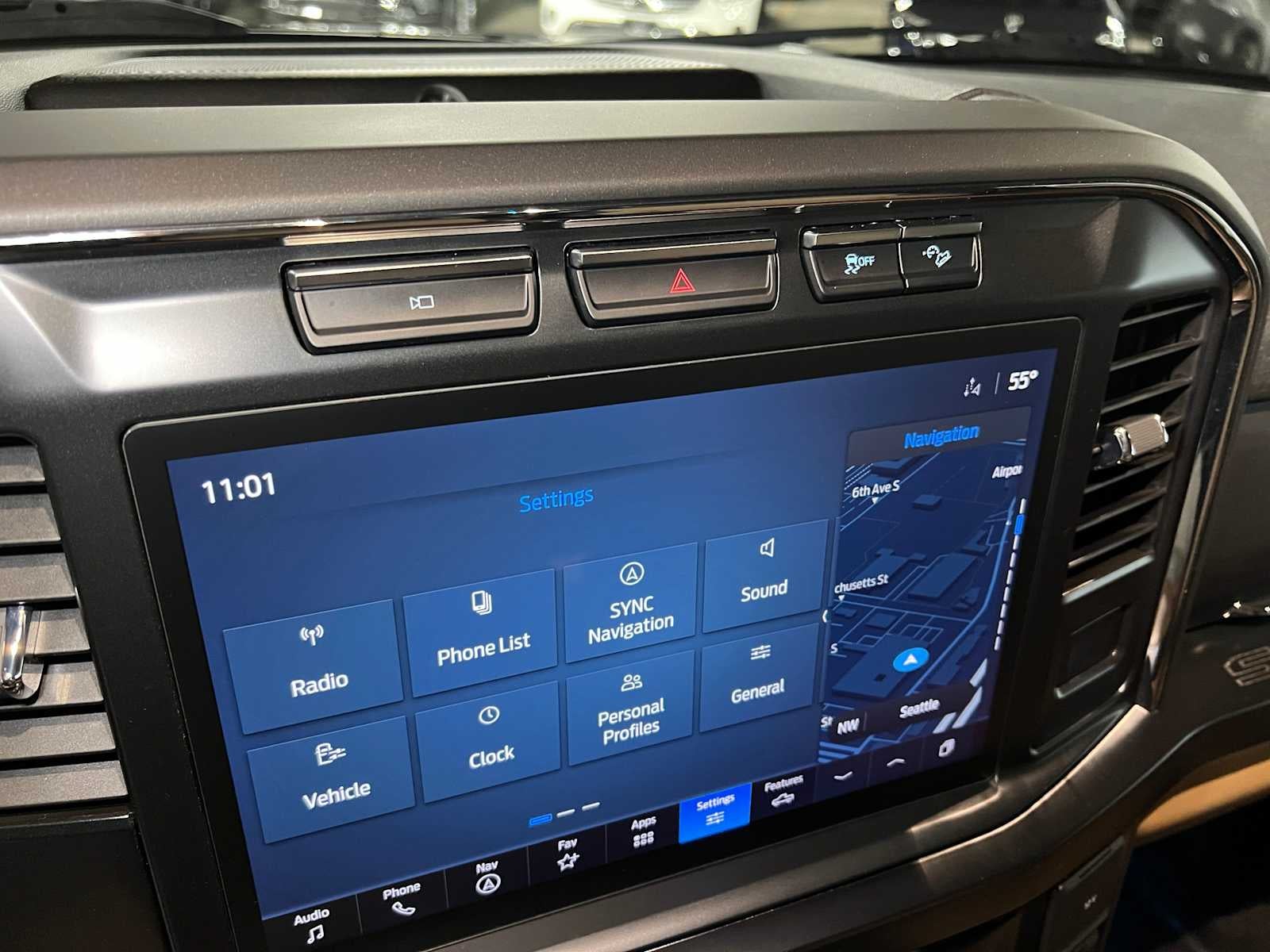 2024 Ford Super Duty F-350 SRW Pickup LARIAT