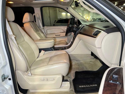 2007 Cadillac Escalade AWD 4dr