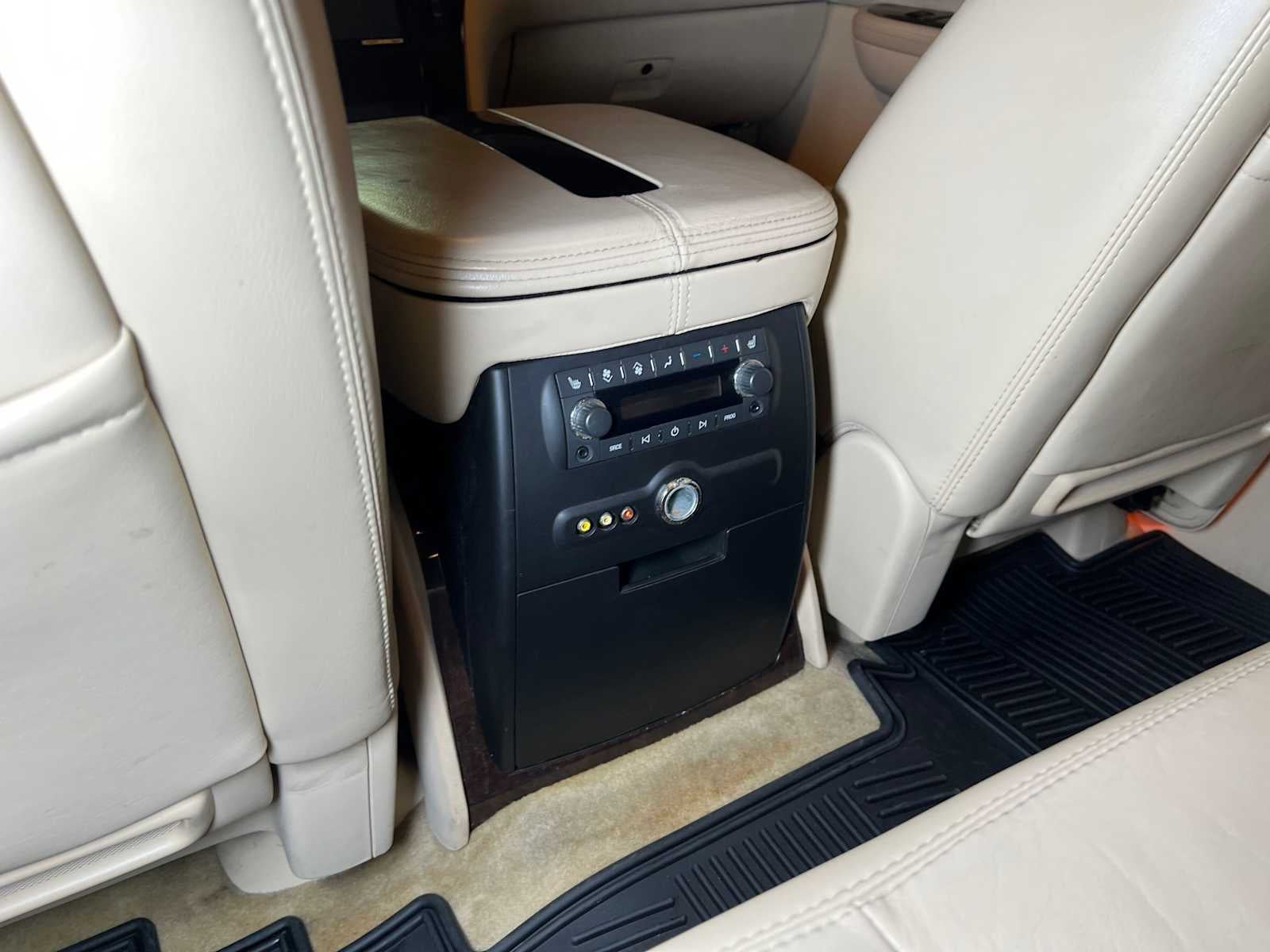 2007 Cadillac Escalade AWD 4dr