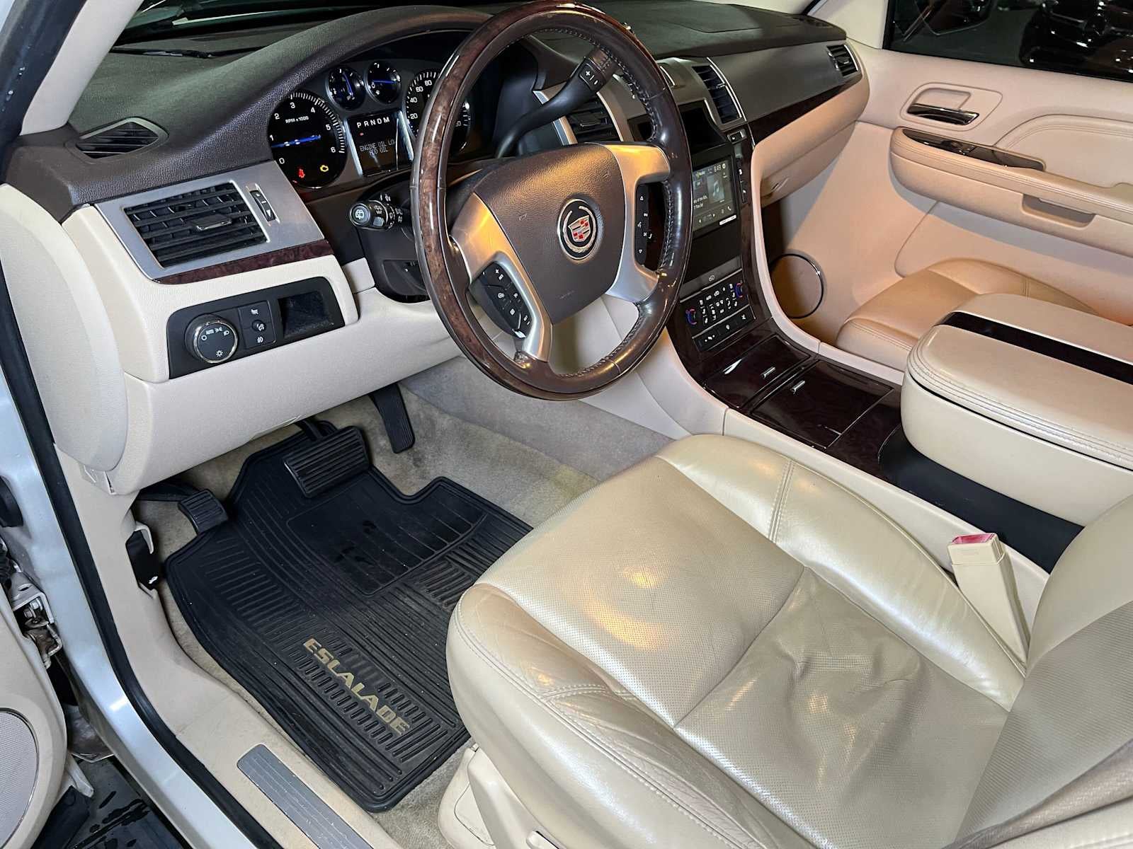2007 Cadillac Escalade AWD 4dr
