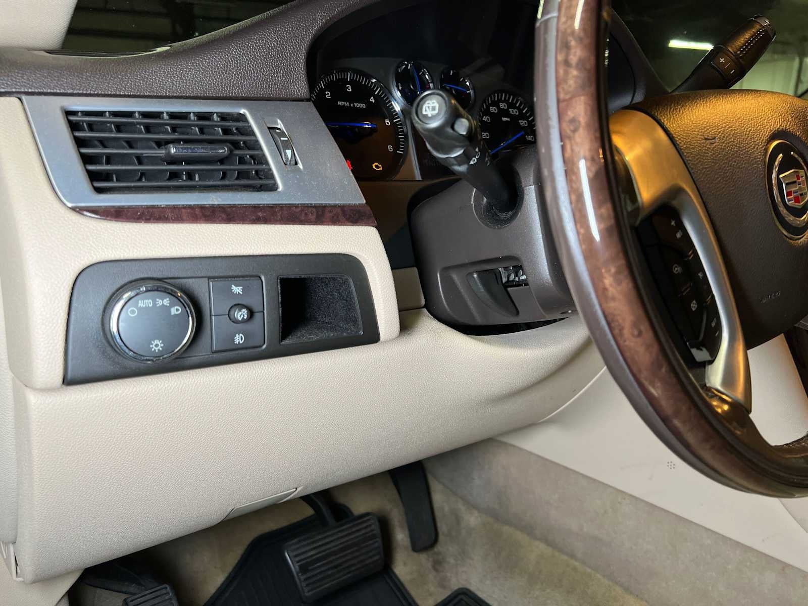 2007 Cadillac Escalade AWD 4dr