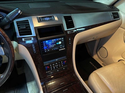 2007 Cadillac Escalade AWD 4dr