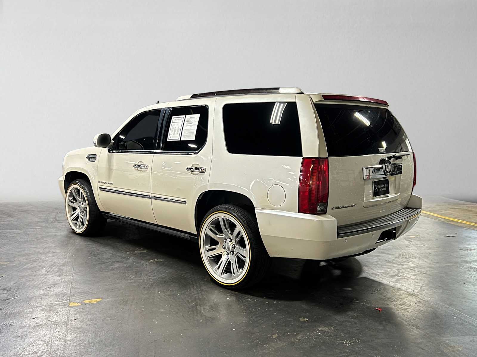 2007 Cadillac Escalade AWD 4dr