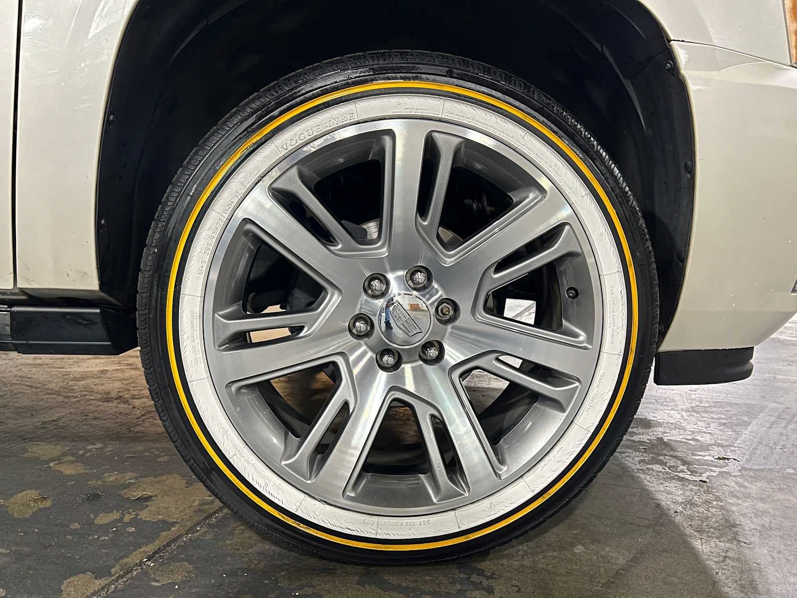2007 Cadillac Escalade AWD 4dr