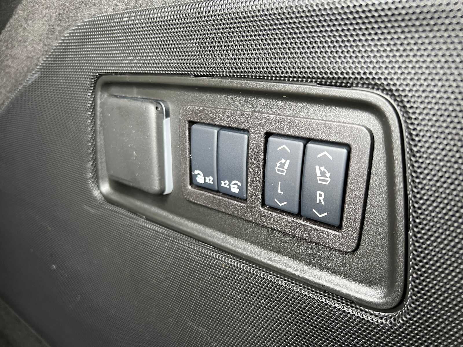 2025 Cadillac Escalade 4WD Sport