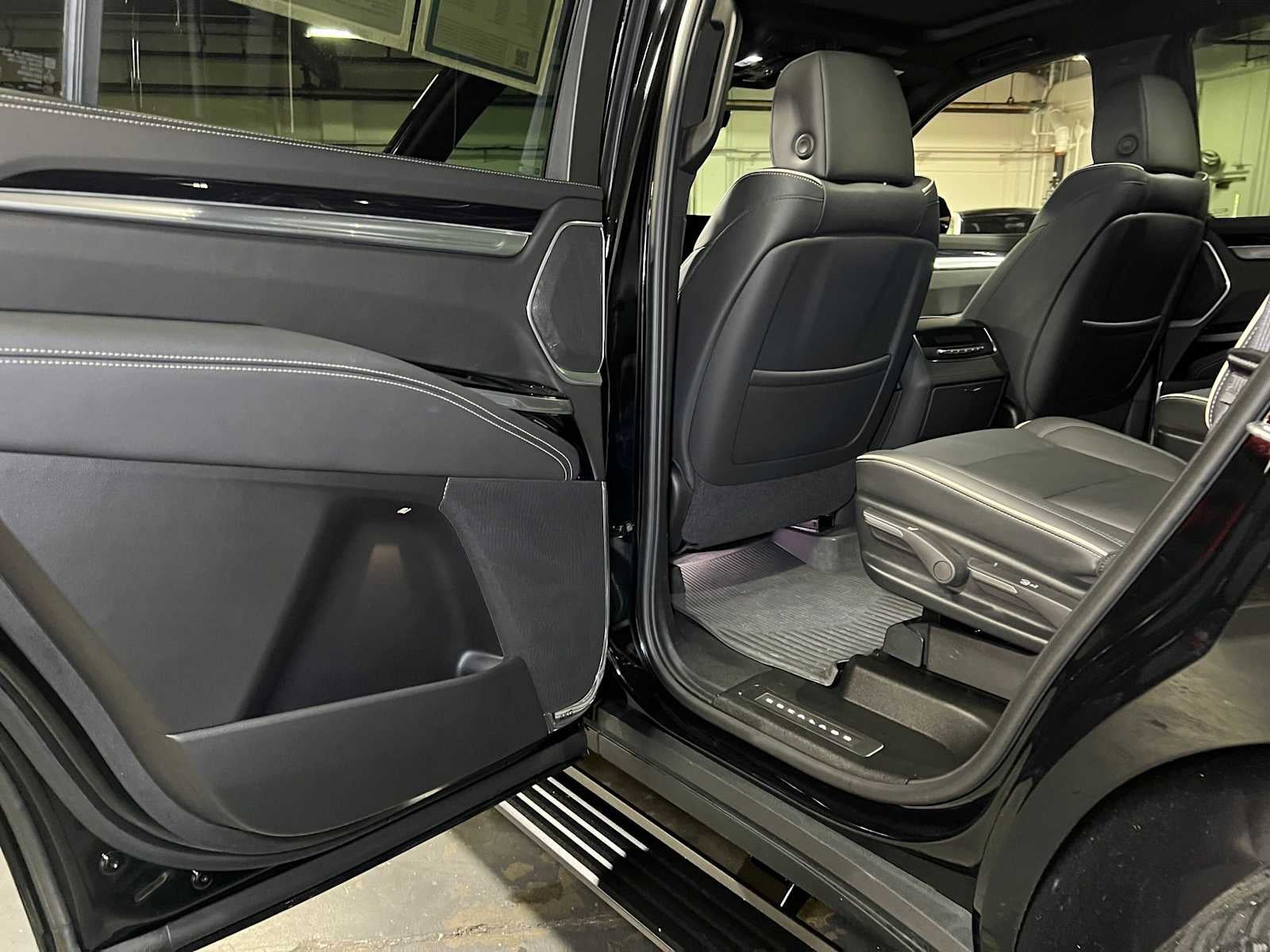 2025 Cadillac Escalade 4WD Sport