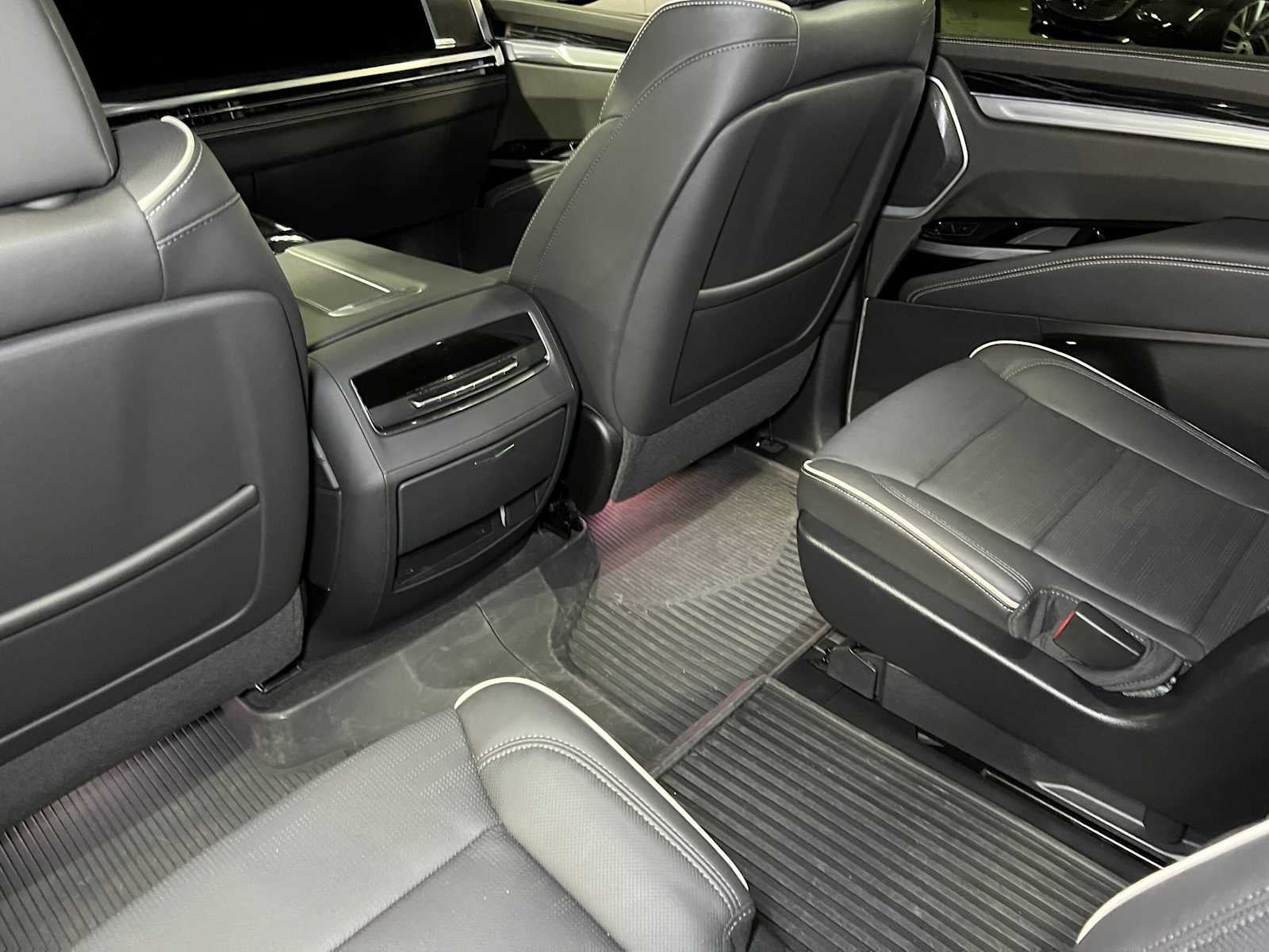 2025 Cadillac Escalade 4WD Sport