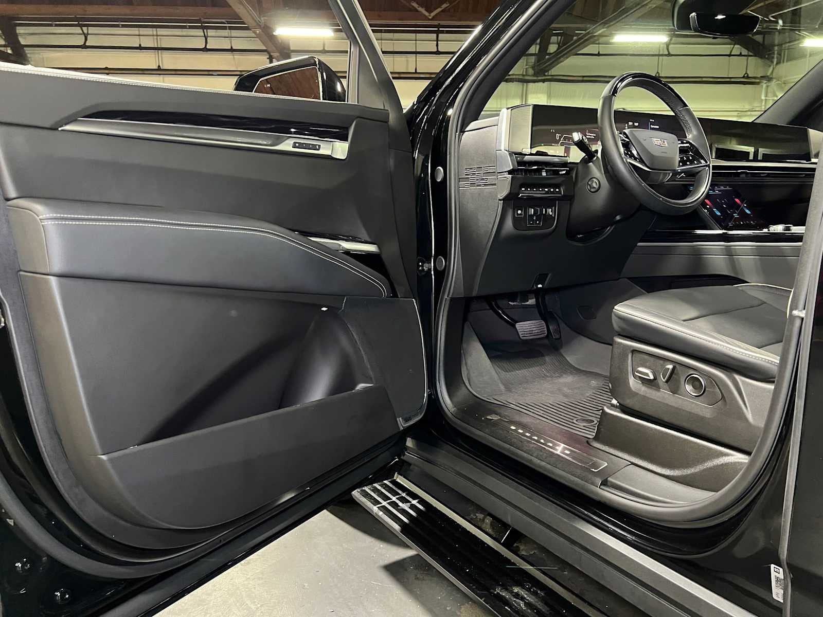 2025 Cadillac Escalade 4WD Sport