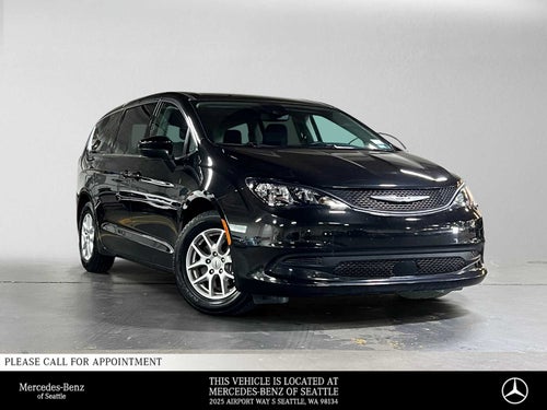 2023 Chrysler Voyager LX