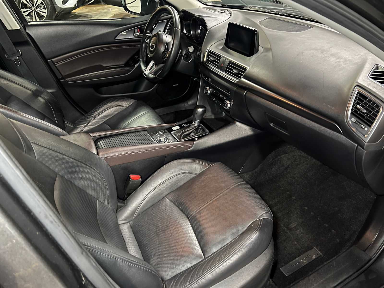 2018 Mazda Mazda3 5-Door Grand Touring