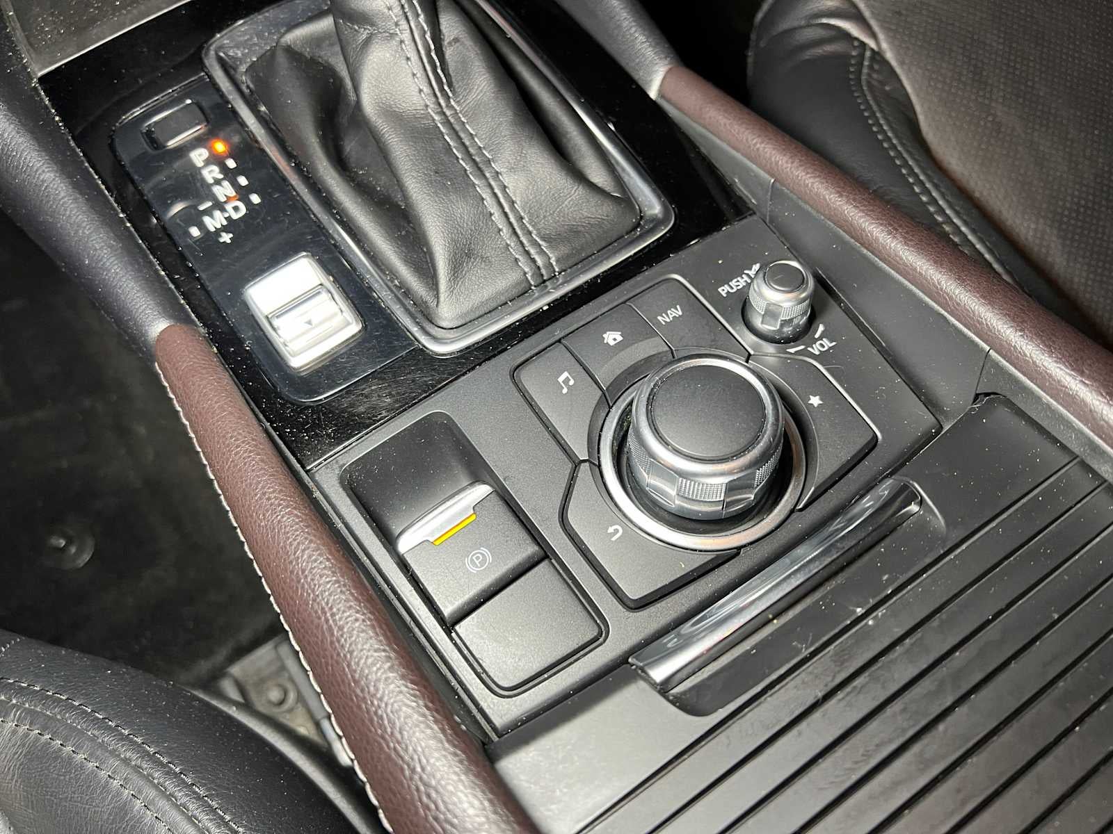 2018 Mazda Mazda3 5-Door Grand Touring