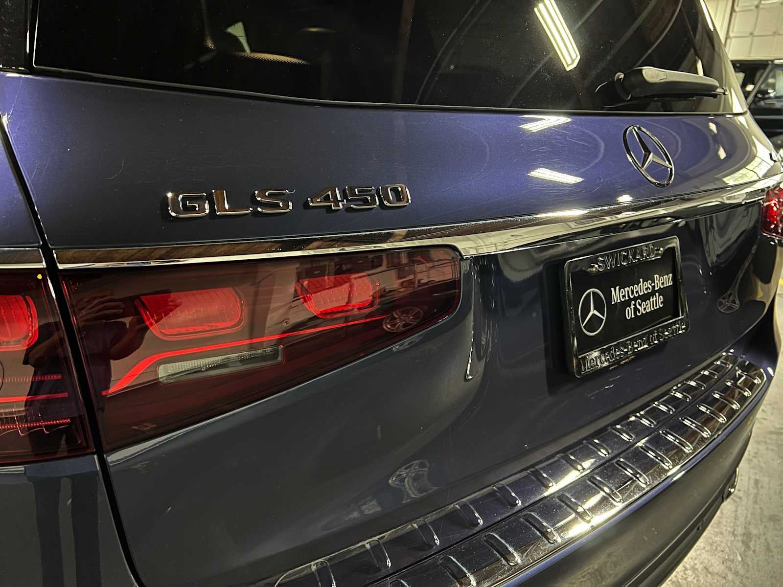 2025 Mercedes-Benz GLS 450 4MATIC® SUV
