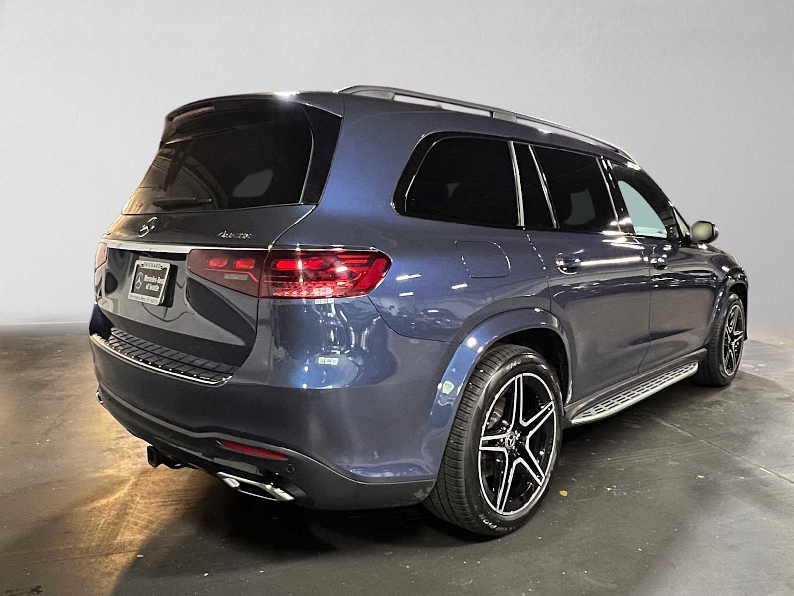 2025 Mercedes-Benz GLS 450 4MATIC® SUV