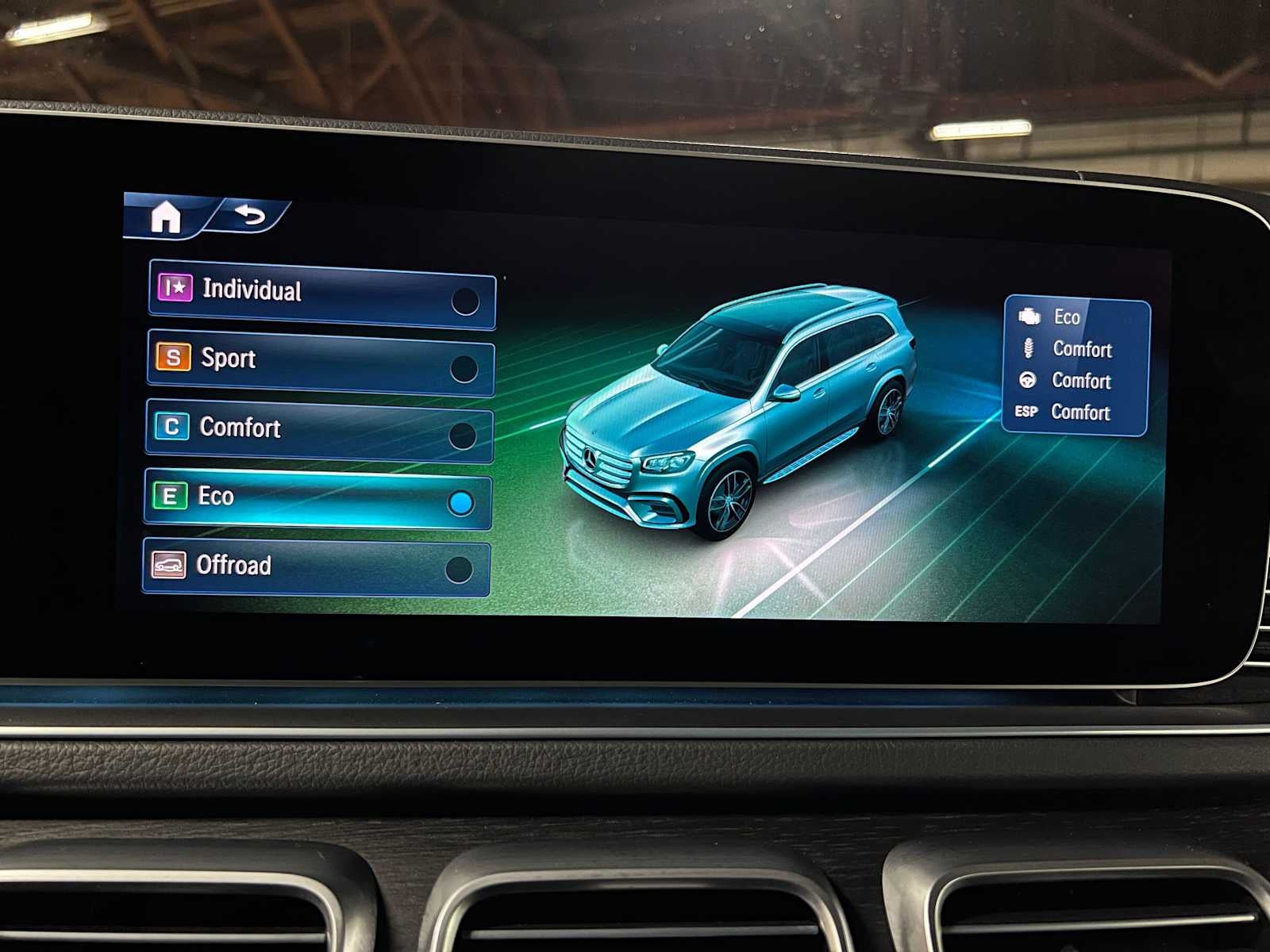 2025 Mercedes-Benz GLS 450 4MATIC® SUV