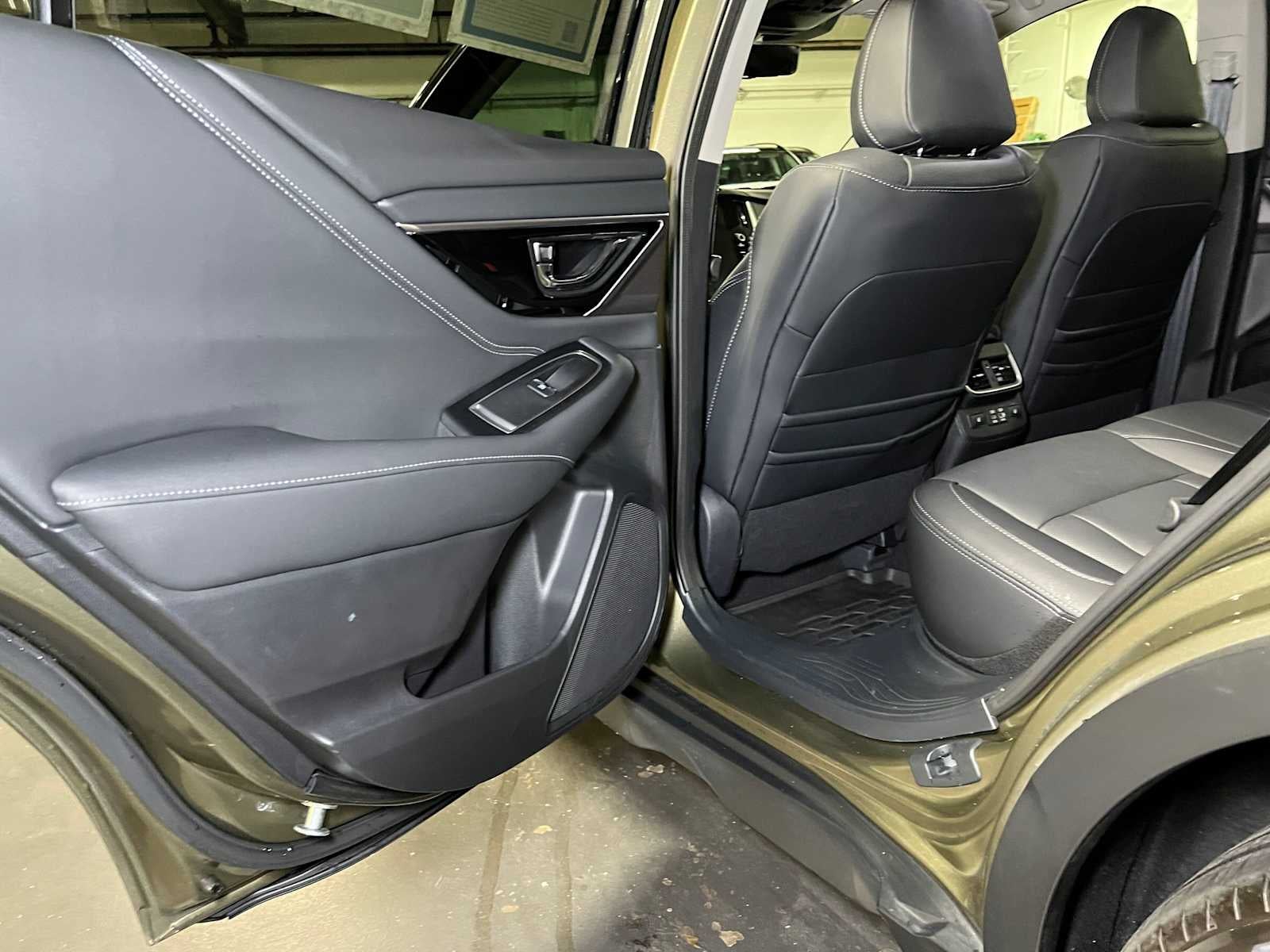 2025 Subaru Outback Touring XT