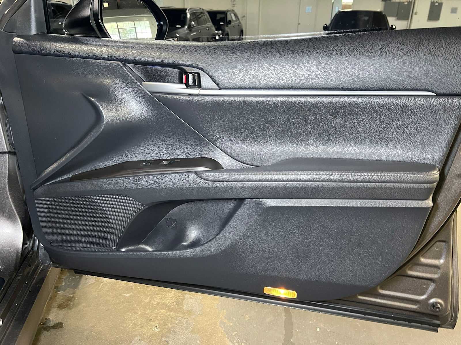 2023 Toyota Camry Hybrid XLE