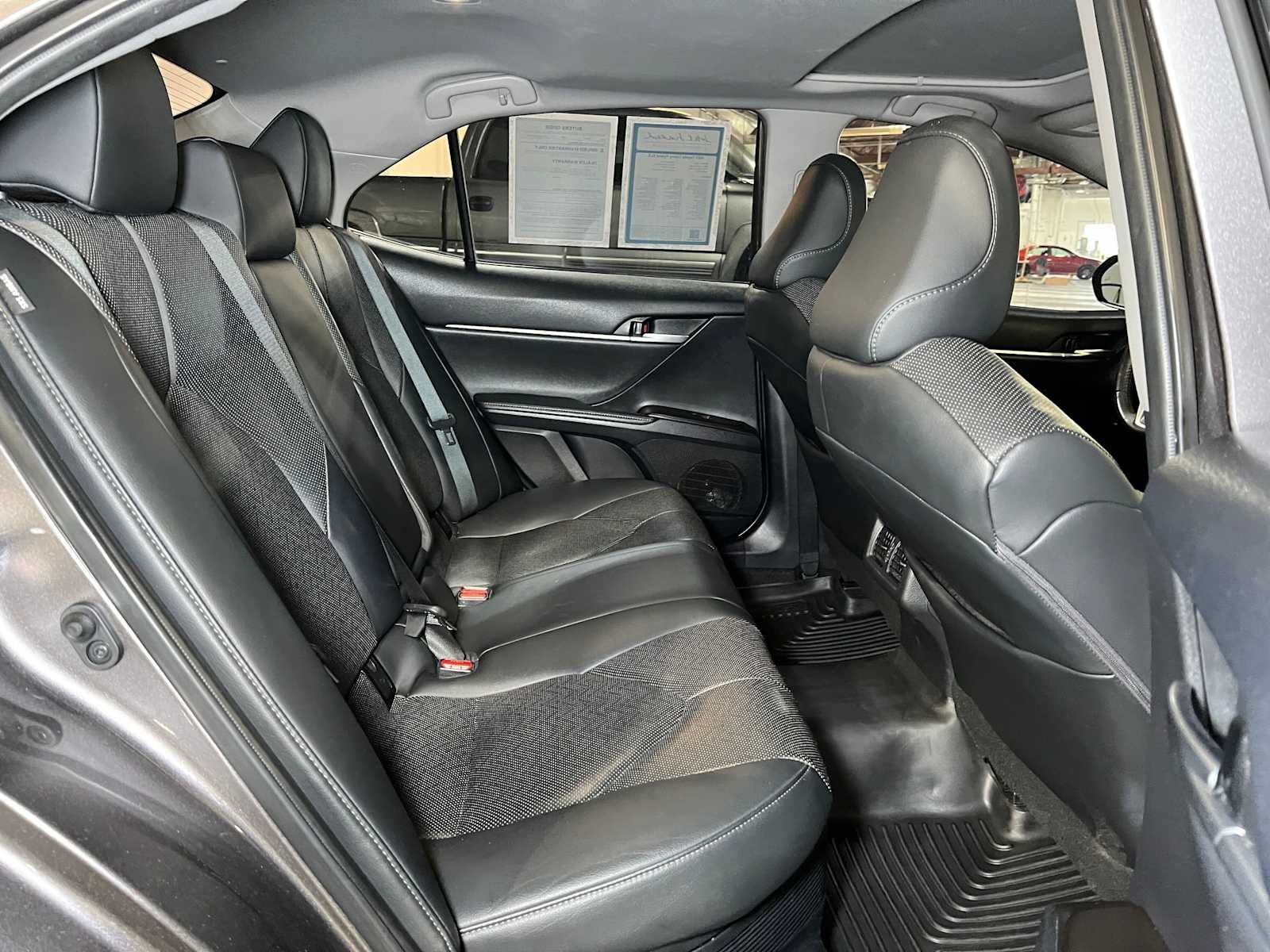 2023 Toyota Camry Hybrid XLE