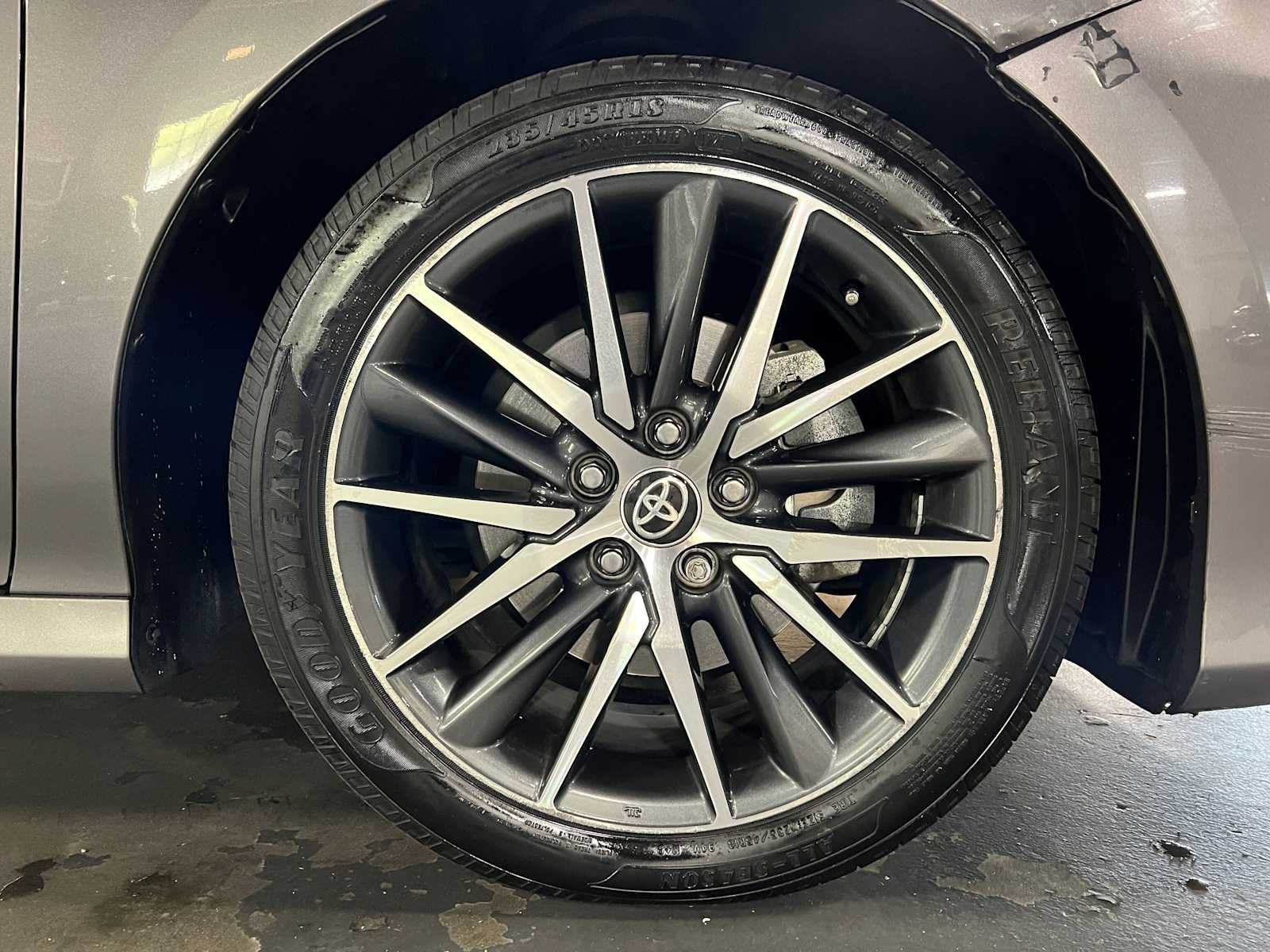 2023 Toyota Camry Hybrid XLE