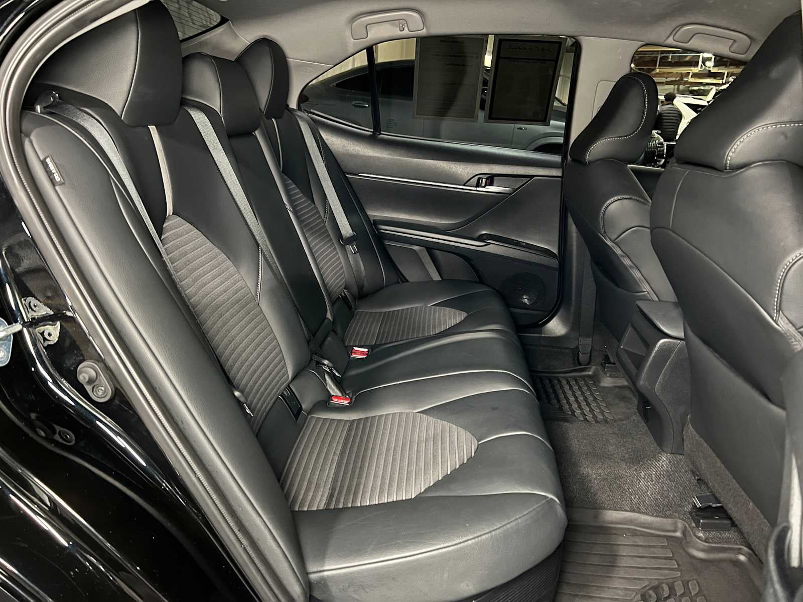 2024 Toyota Camry Hybrid SE