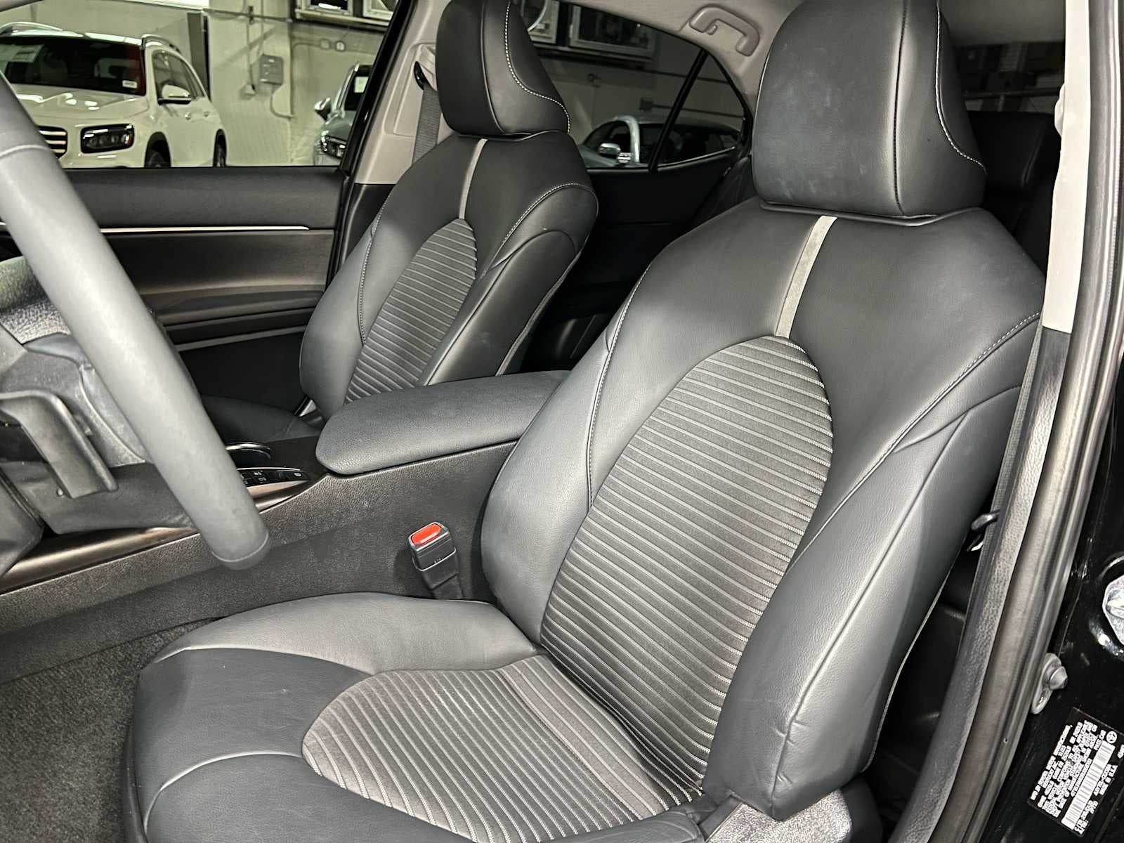 2024 Toyota Camry Hybrid SE