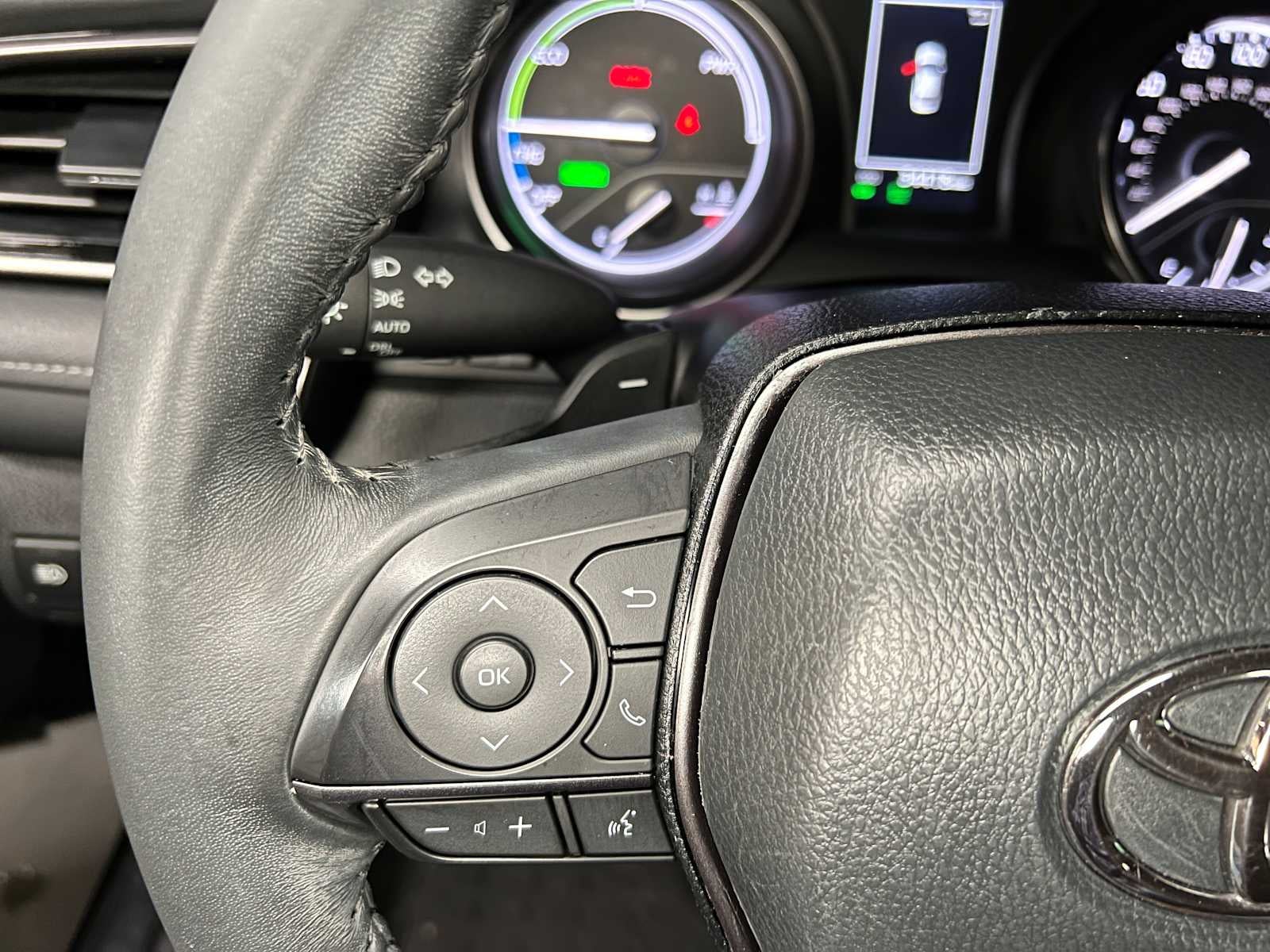 2024 Toyota Camry Hybrid SE