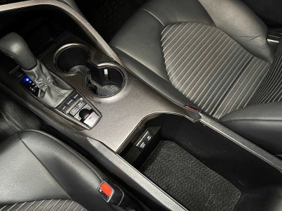 2024 Toyota Camry Hybrid SE