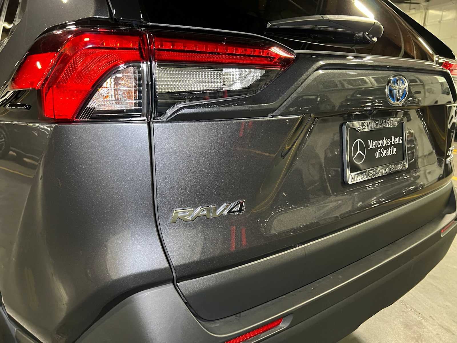 2024 Toyota RAV4 Hybrid XLE Premium