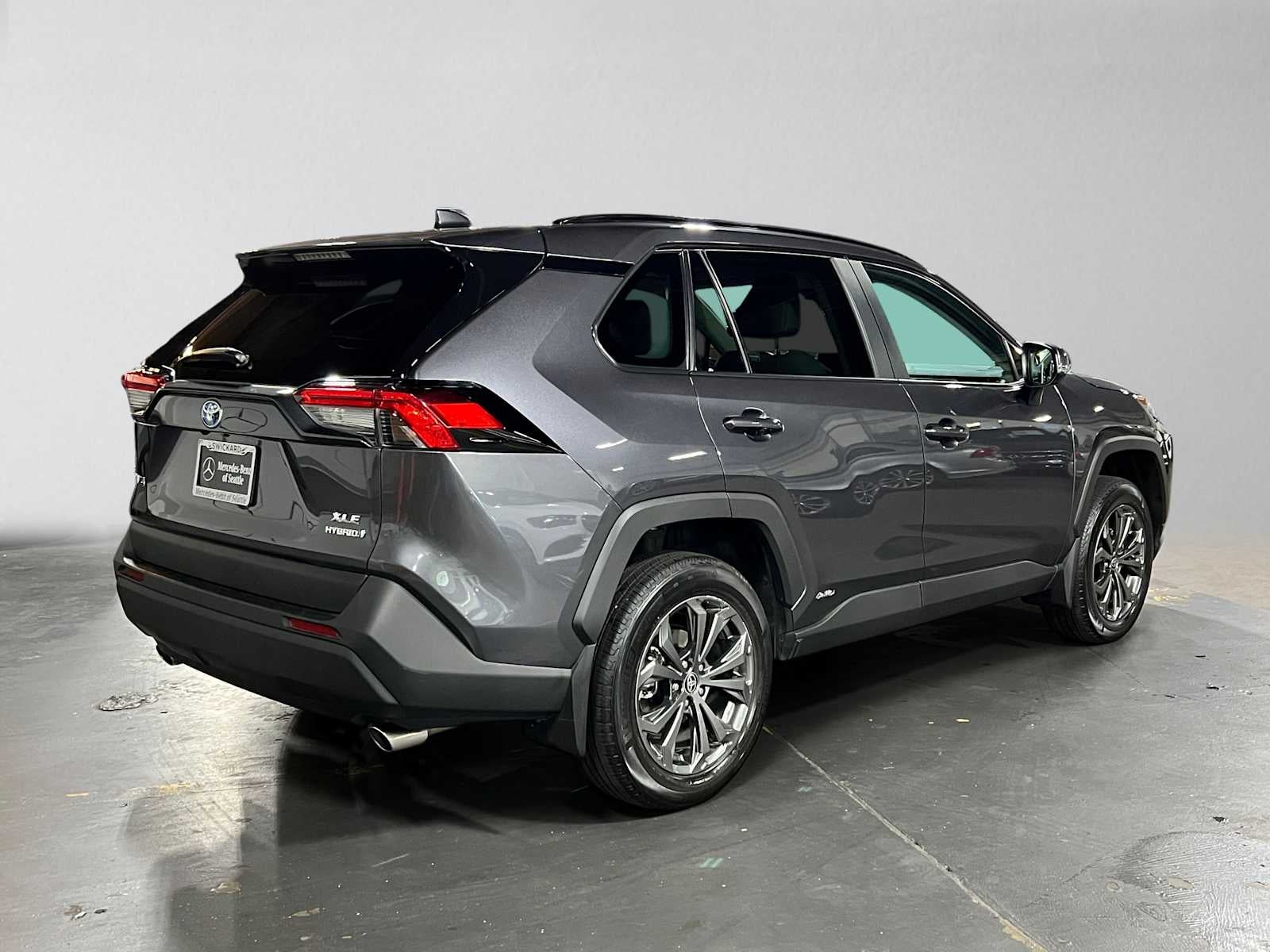 2024 Toyota RAV4 Hybrid XLE Premium