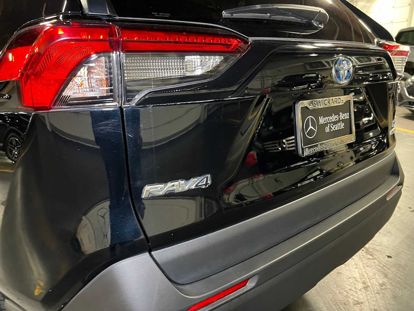 2021 Toyota RAV4 Hybrid LE