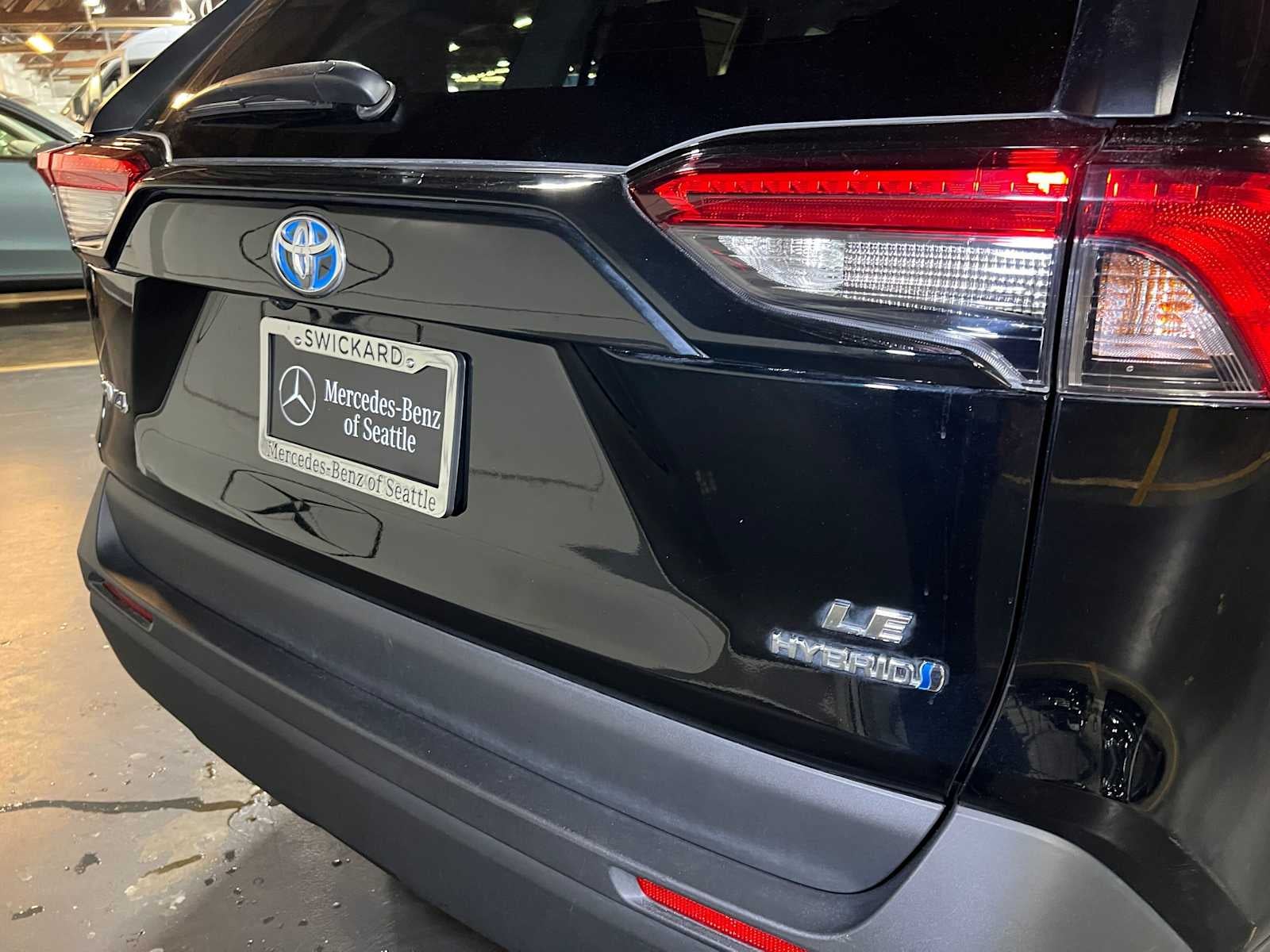 2021 Toyota RAV4 Hybrid LE