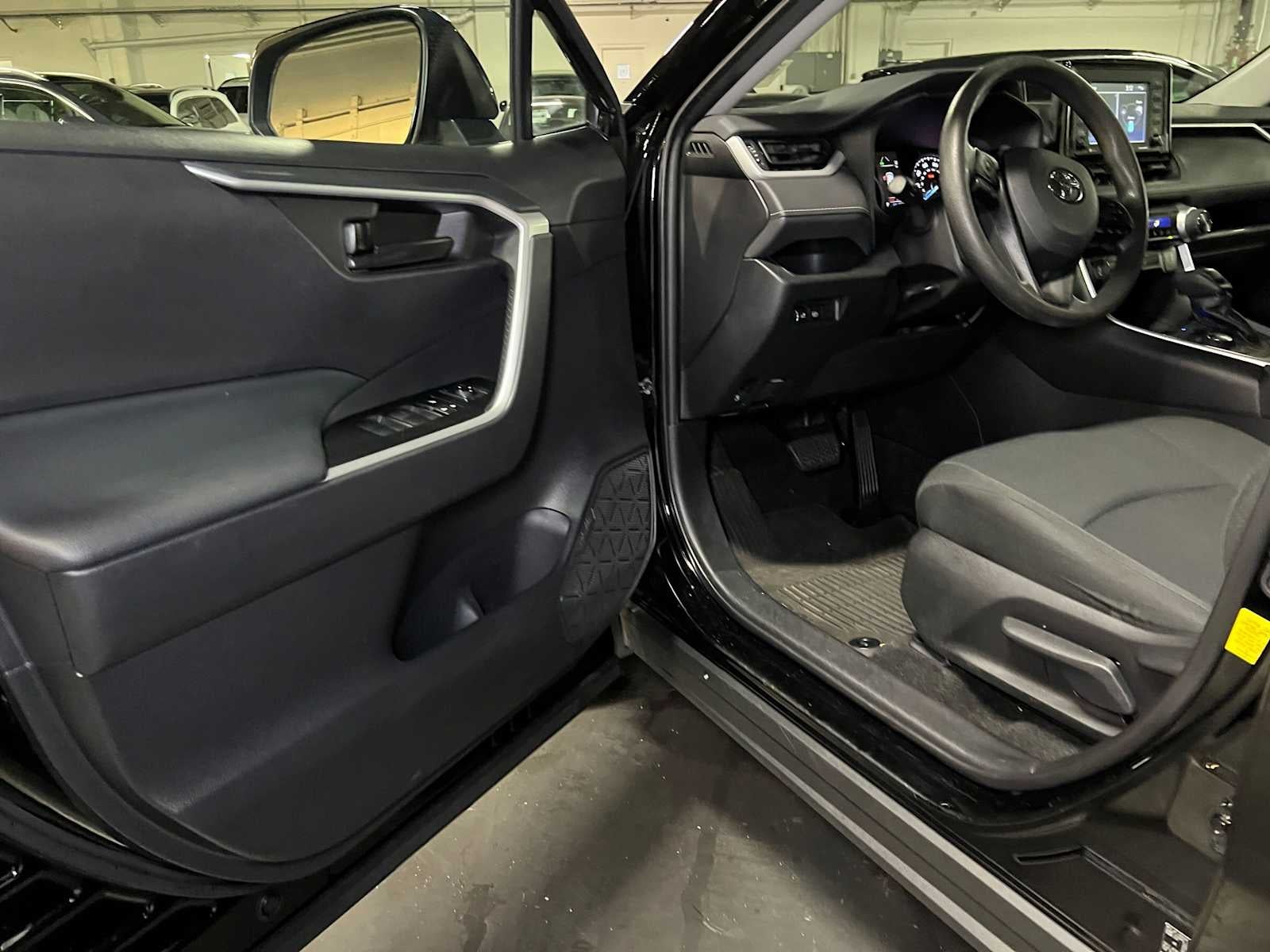 2021 Toyota RAV4 Hybrid LE