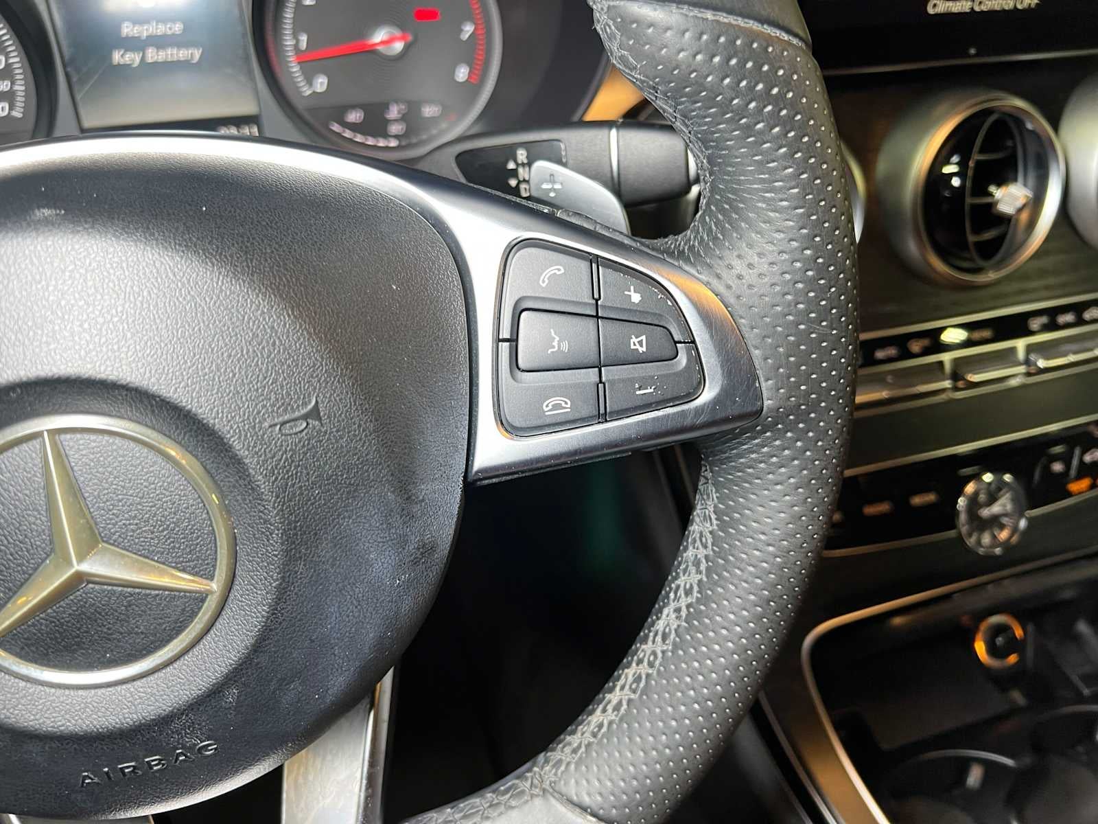 2016 Mercedes-Benz C 300 4dr Sdn RWD