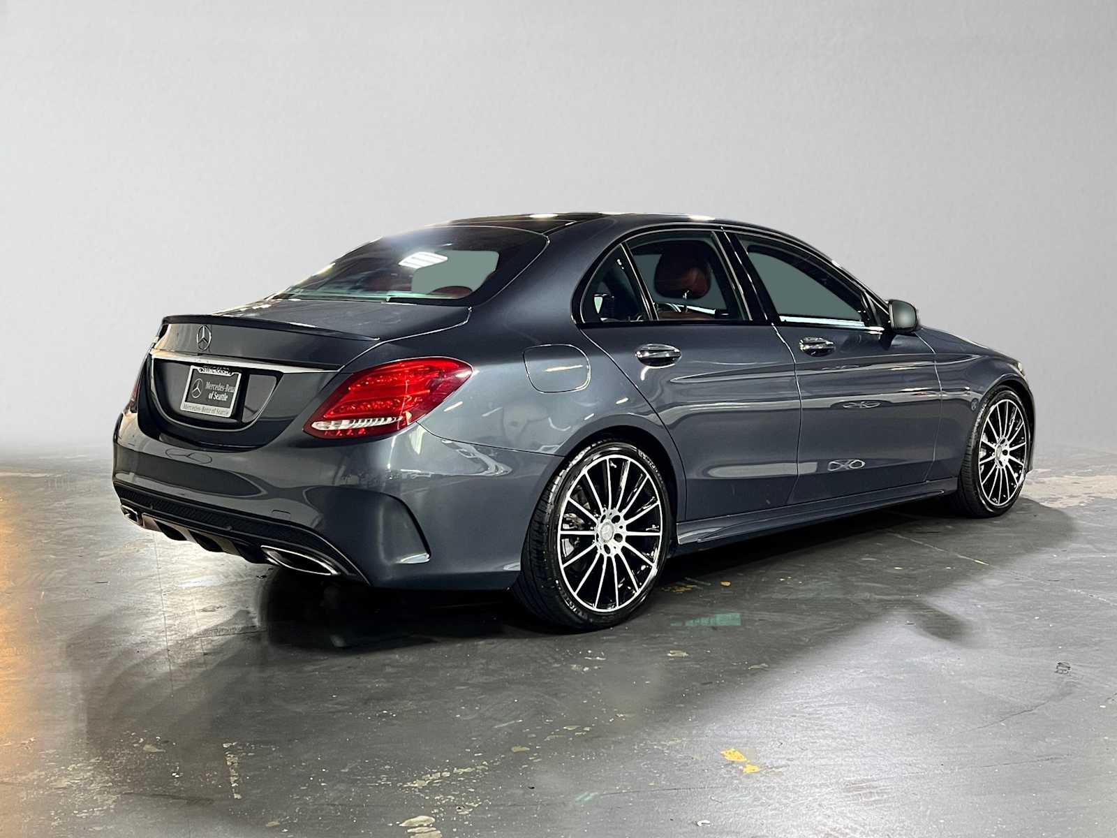 2016 Mercedes-Benz C 300 4dr Sdn RWD