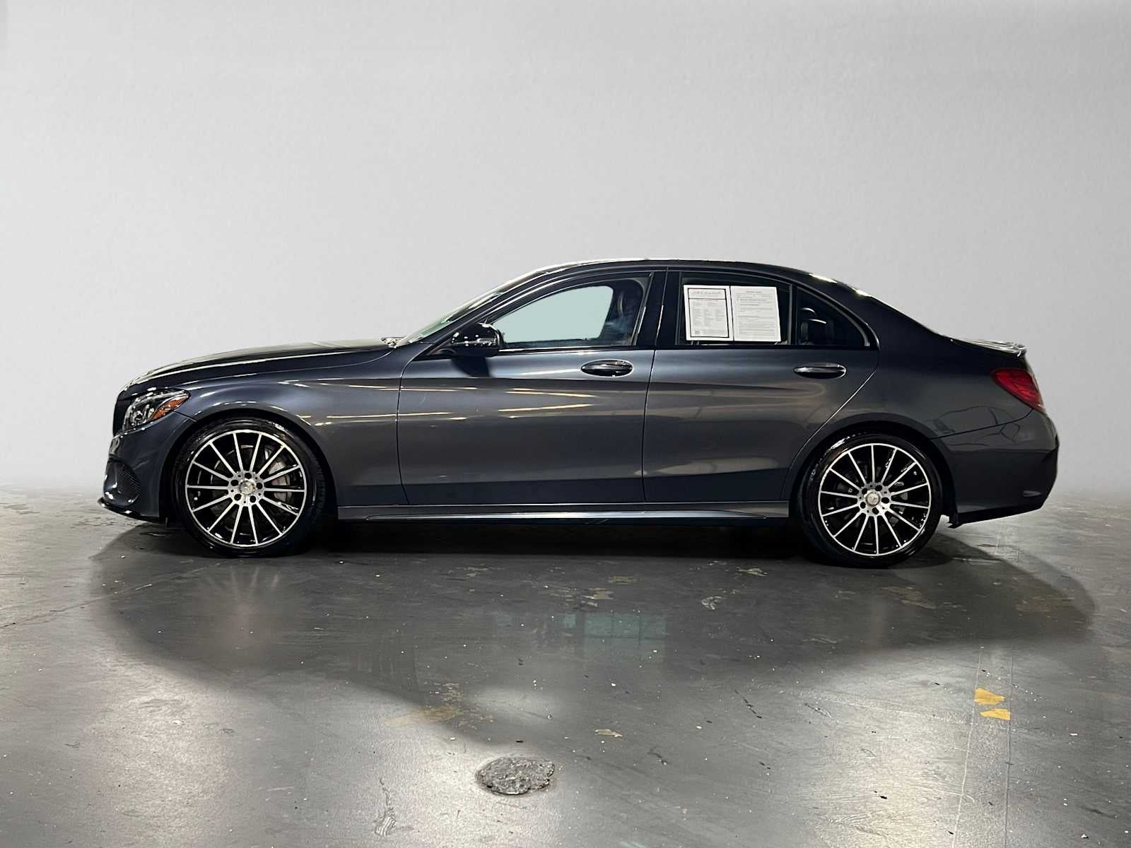 2016 Mercedes-Benz C 300 4dr Sdn RWD