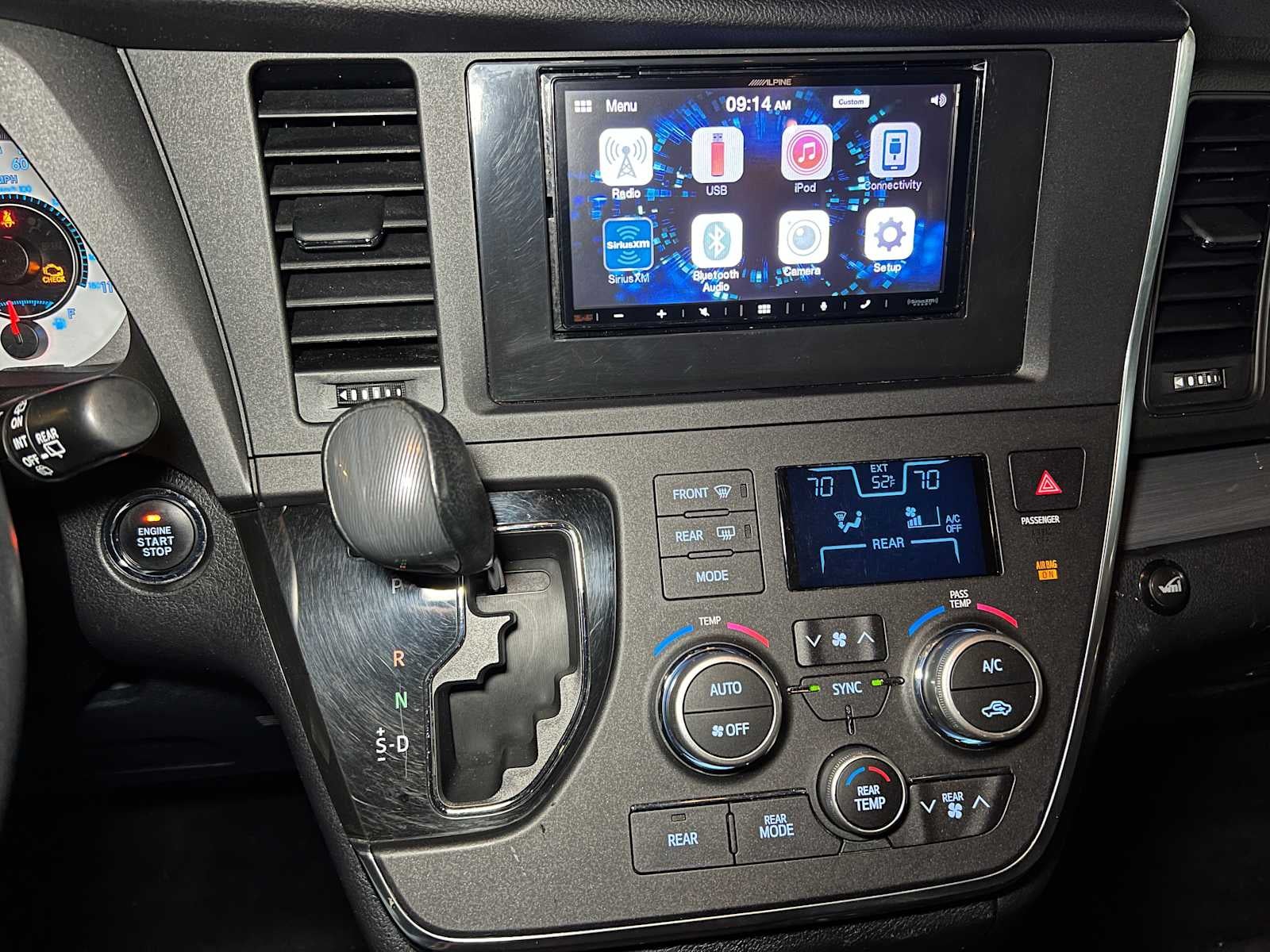 2015 Toyota Sienna SE