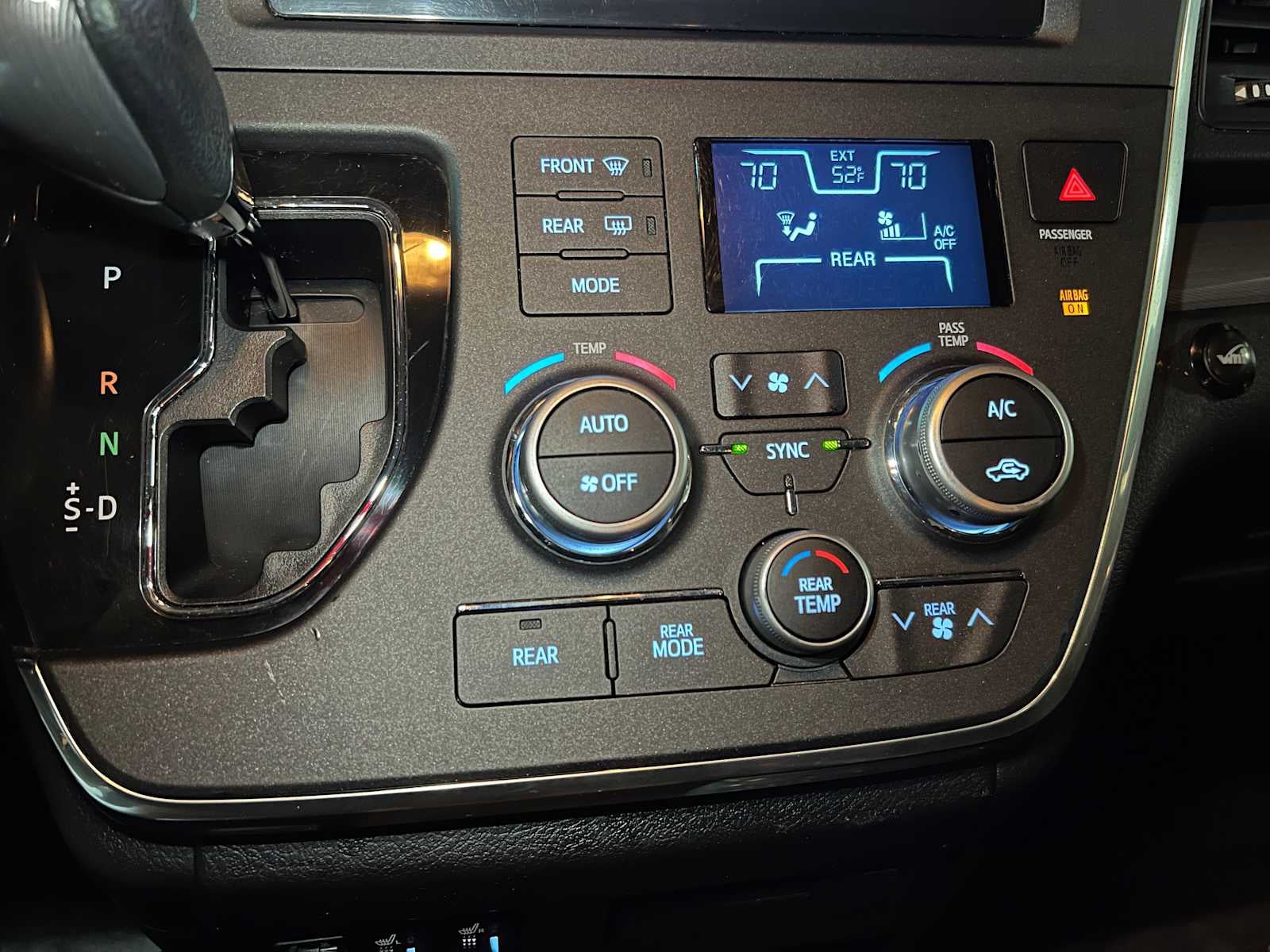 2015 Toyota Sienna SE