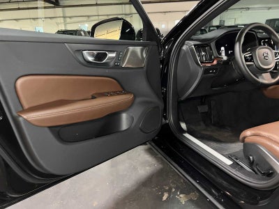 2024 Volvo S60 Recharge Plug-In Hybrid Ultimate Dark Theme