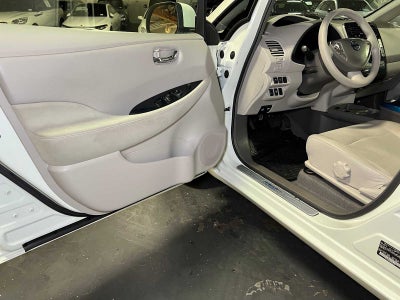 2011 Nissan LEAF SL-e